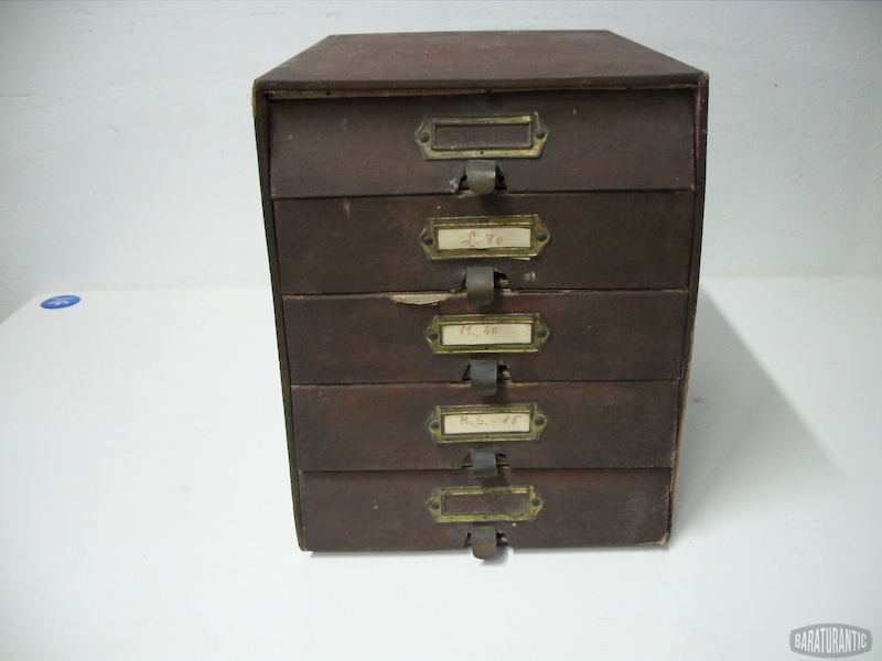 Mueble archivador de despacho antiguo estilo americano. Auxiliar